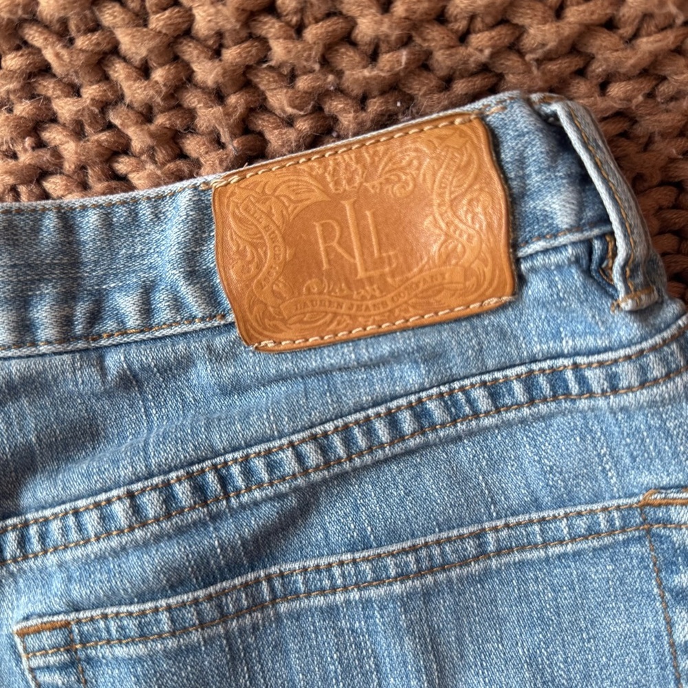 Lauren Ralph Lauren Denim Bermuda Shorts Size 12 Light Wash Raw Hem Style Jorts - Picture 4 of 14